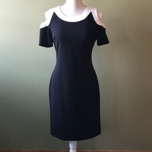 Cold shoulder dress with classic fitted cut
